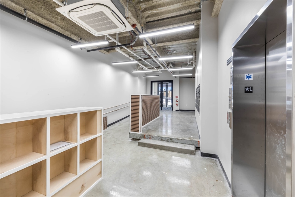 400 W Broadway, South Boston