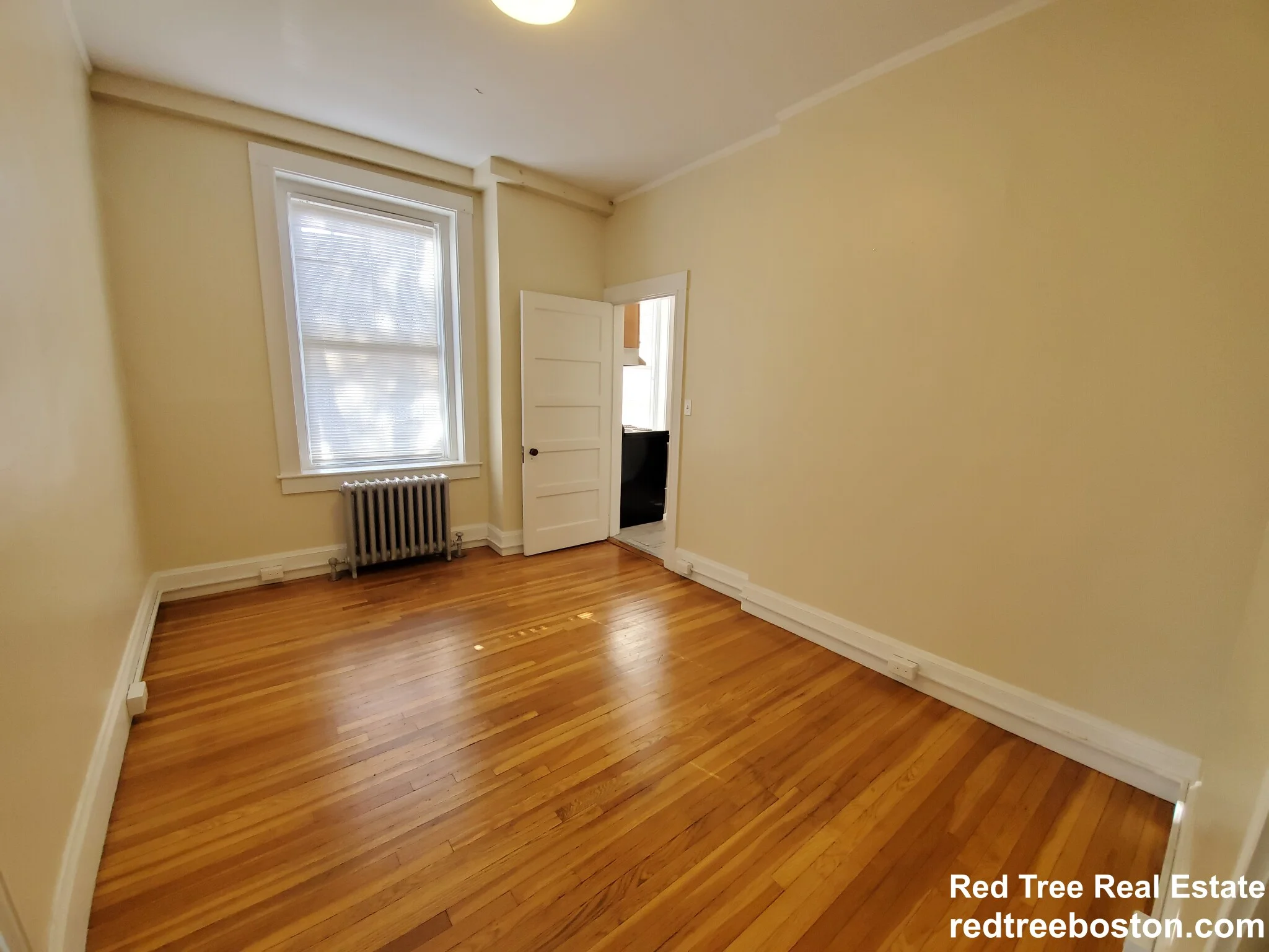 31 Herrick Rd, Newton Center