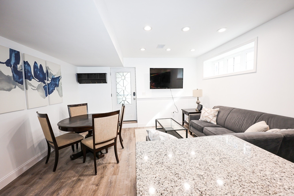 79 Granite St, Weymouth