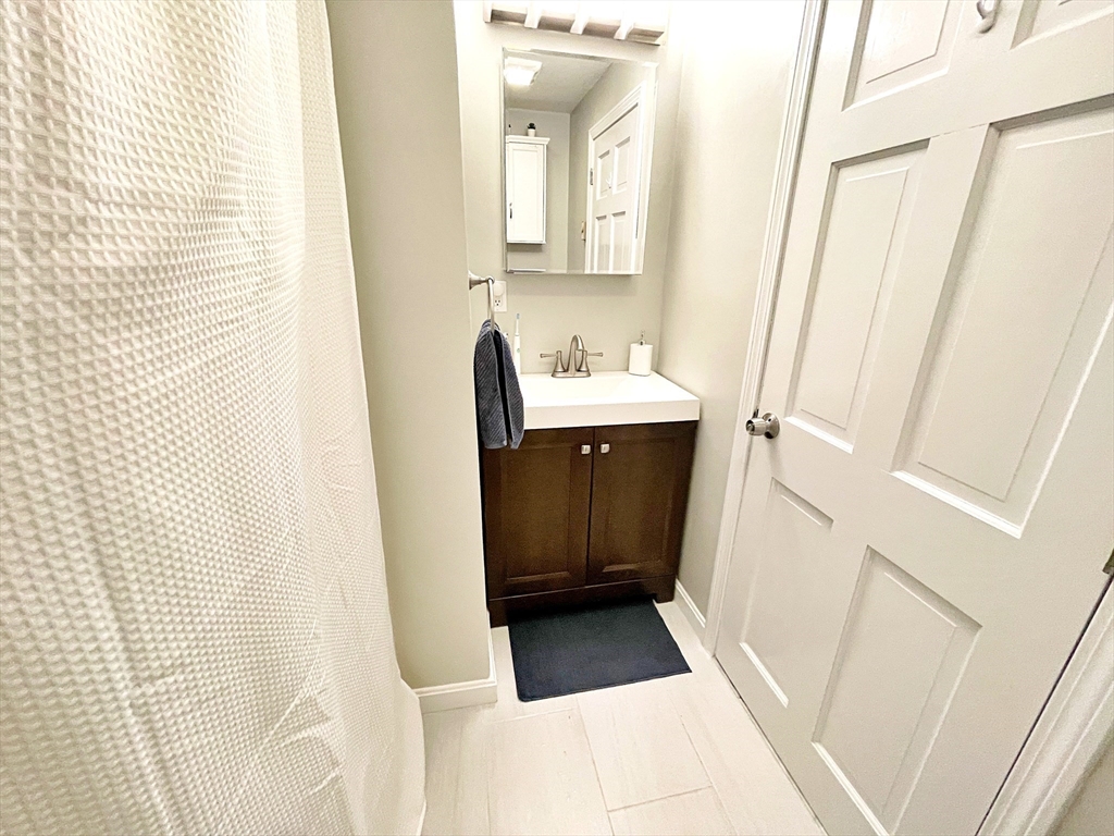 23 Bremen St, East Boston