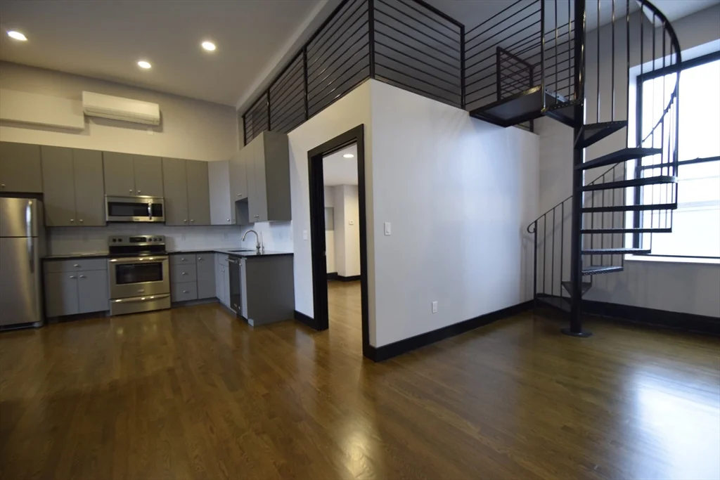 444 Western Ave, Brighton