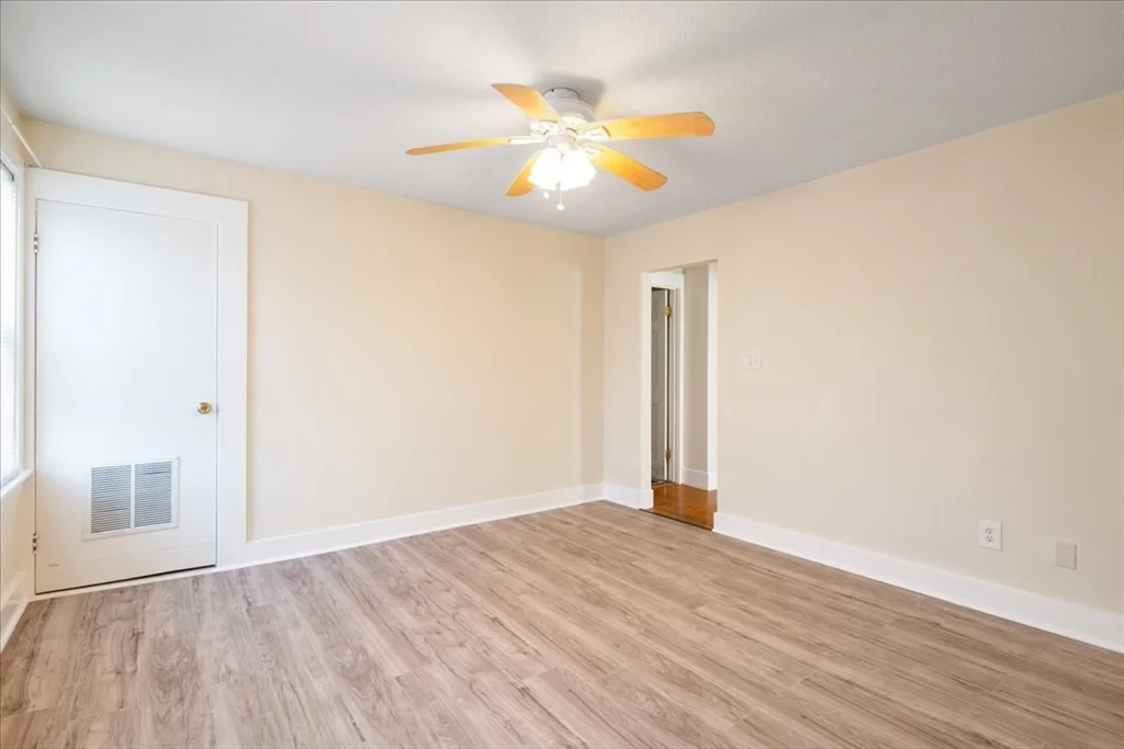 93 Carleton St, Haverhill