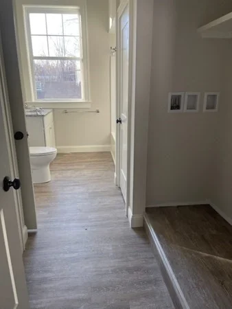 33 West Main St, Groton