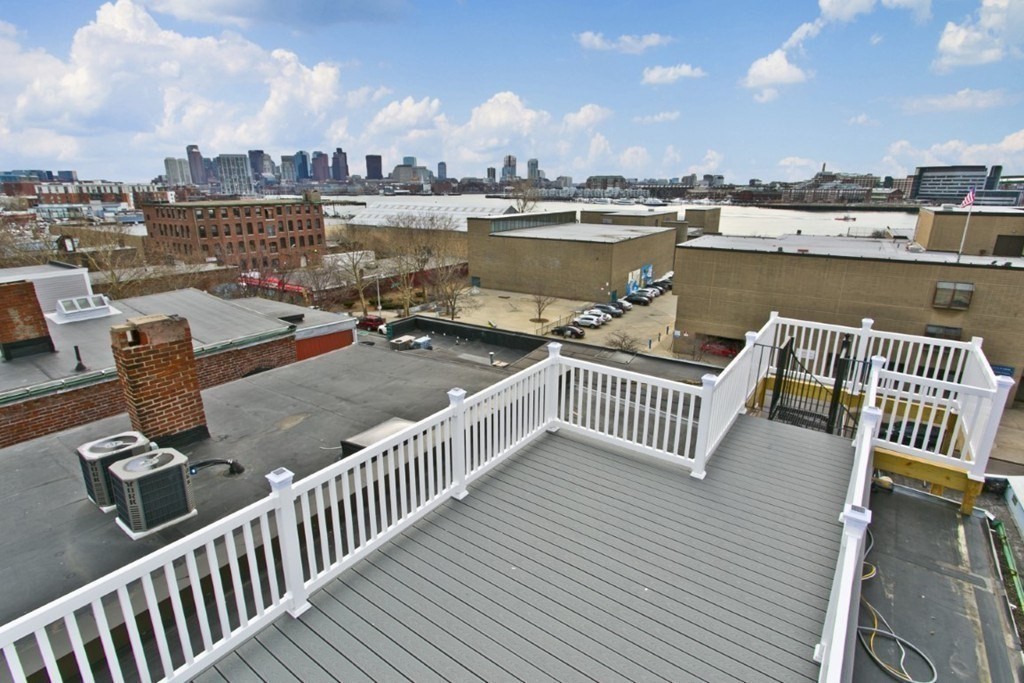 338 Meridian St, East Boston