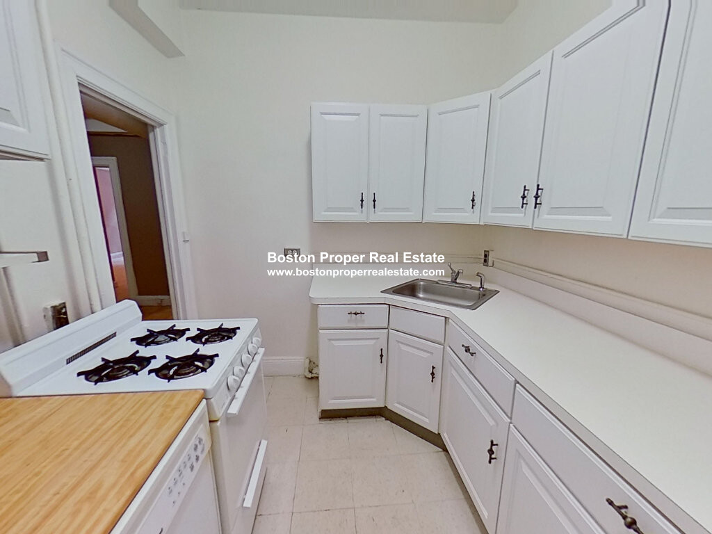 180 Commonwealth Ave, Back Bay