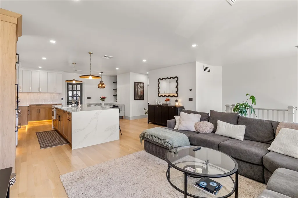 29 S Munroe Ter, Dorchester