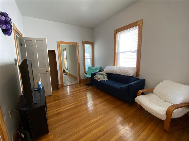 11 Cameron Ave, Teele Square