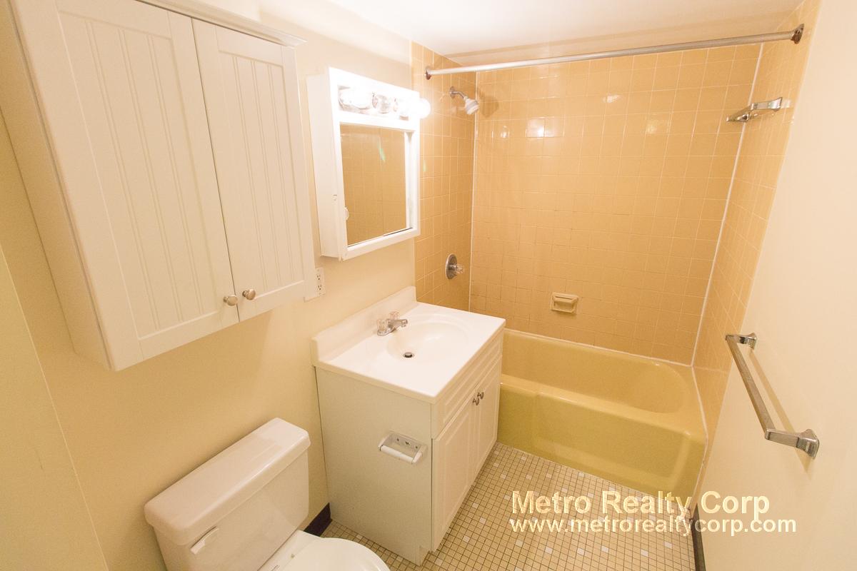 70 Centre St, Coolidge Corner