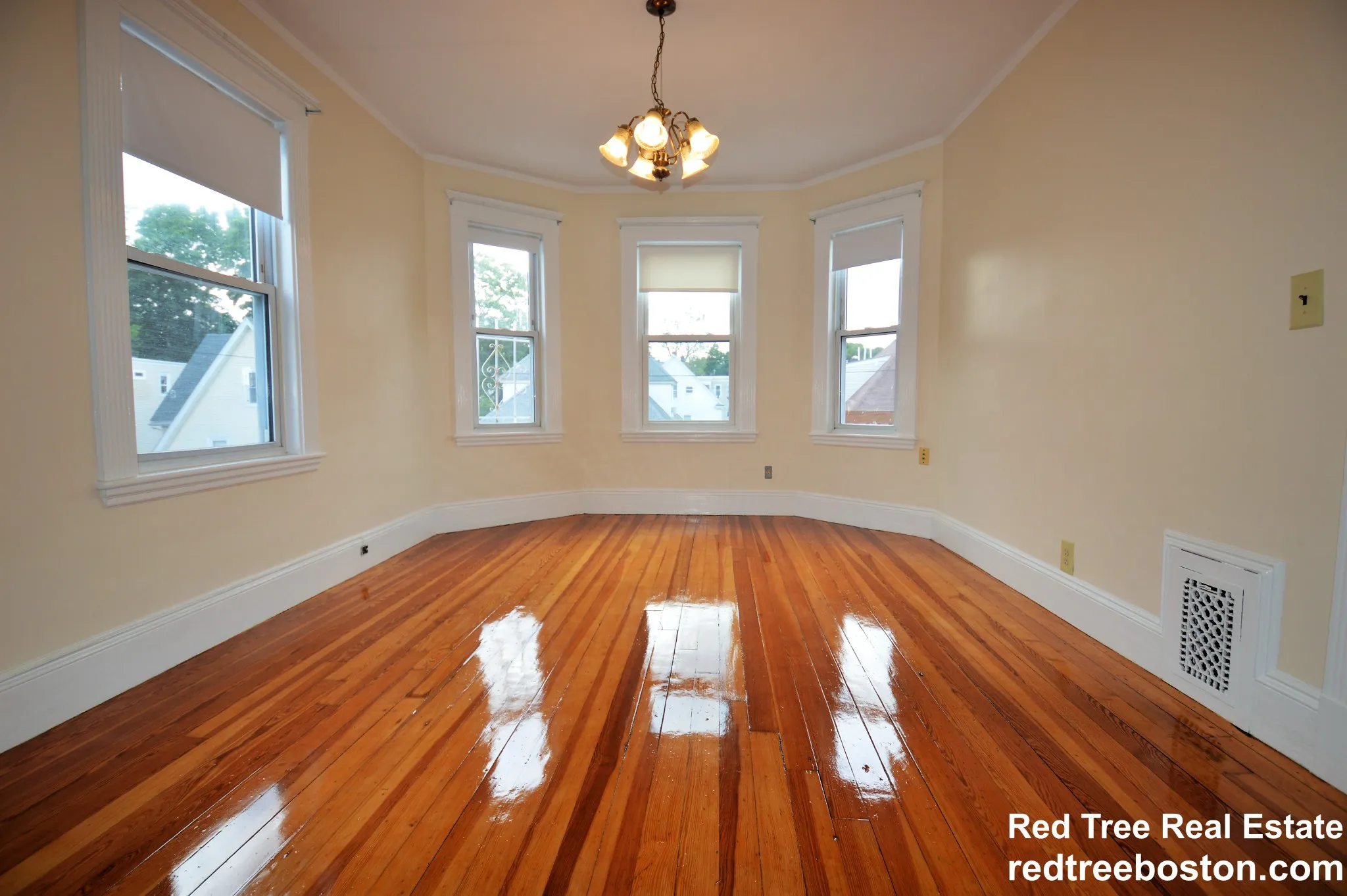 39 Montfern Ave, Brighton