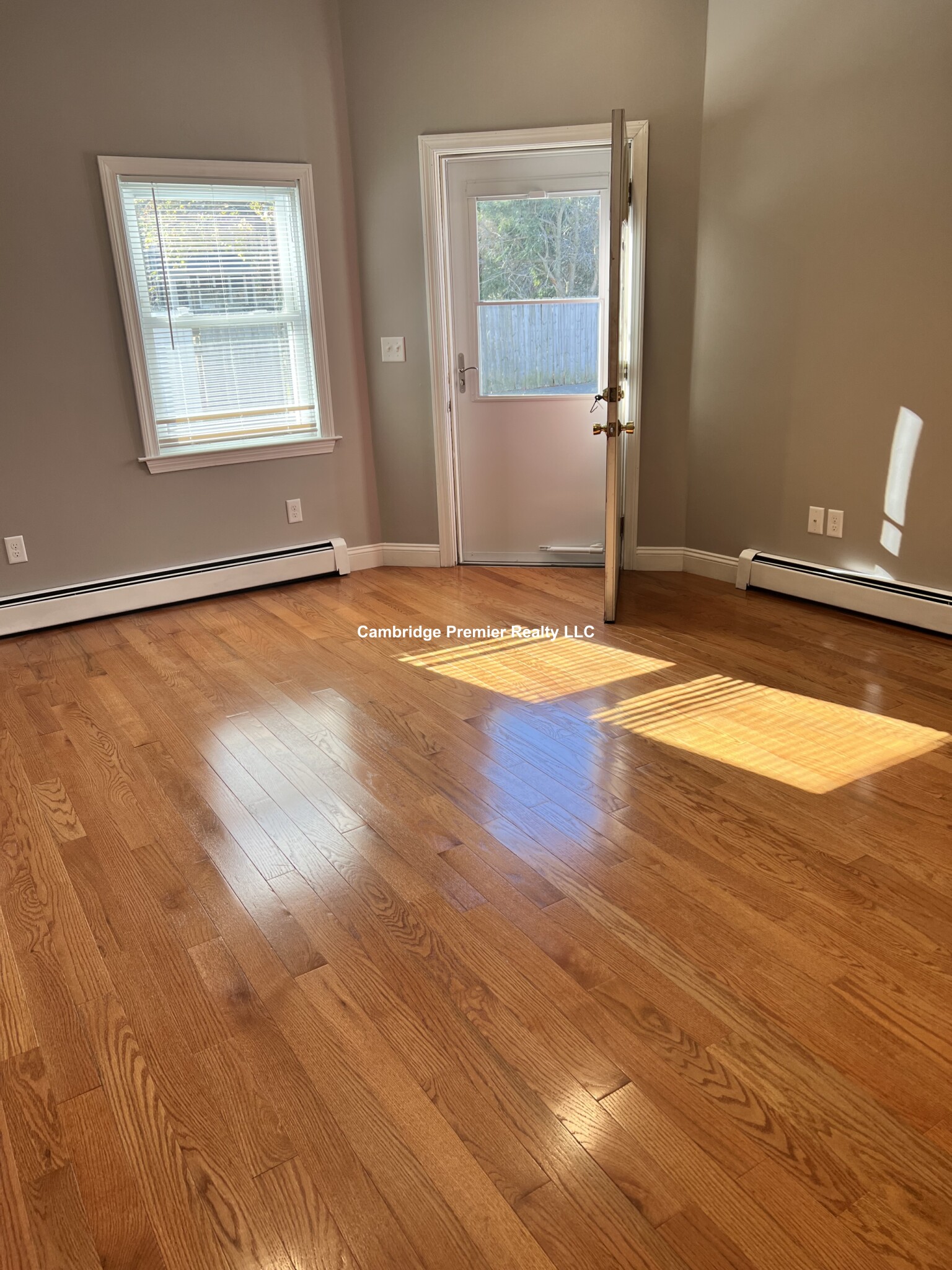 126 Washington St, Medford