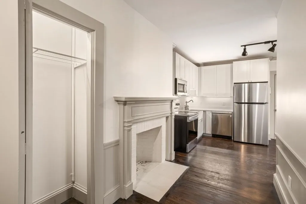 9 Dana St, Mid-Cambridge