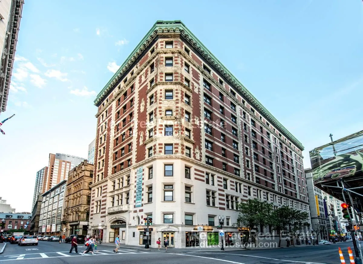 62 Boylston St, Midtown