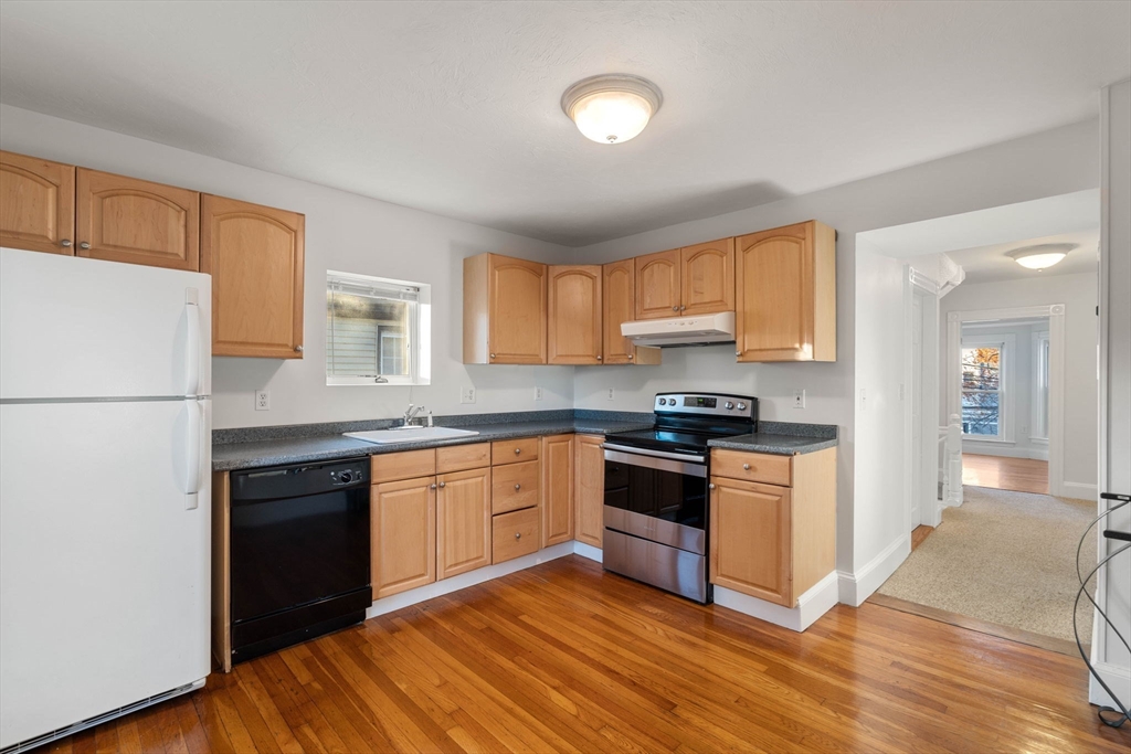 15 Bradbury St, Allston