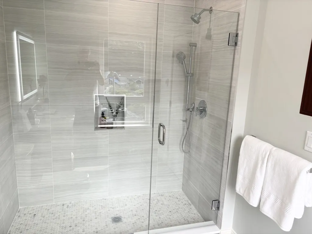 1391 Main St, Walpole