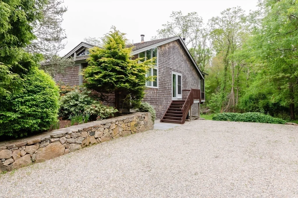 3 Nonquitt Ave, Nonquitt