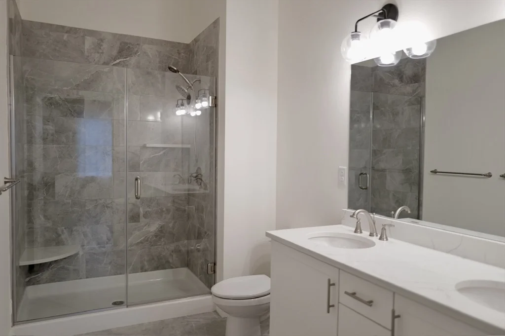 320 Middlesex Ave, Medford