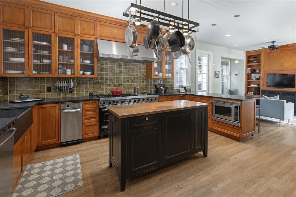 57 Hedge Rd, Brookline