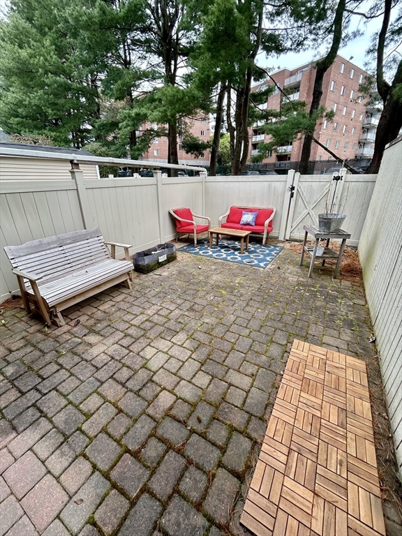 1603 Windsor Dr, Framingham