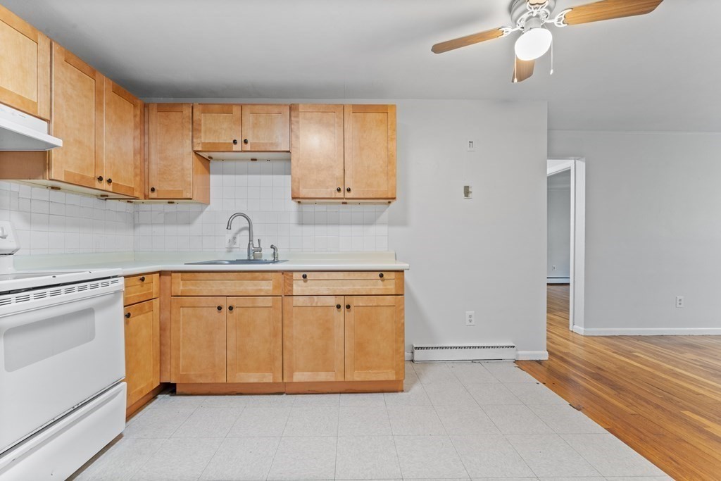 580 Cummins Highway, Mattapan