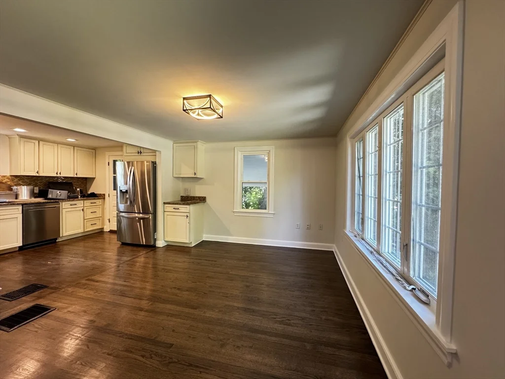 25 Warren Ave, Randolph