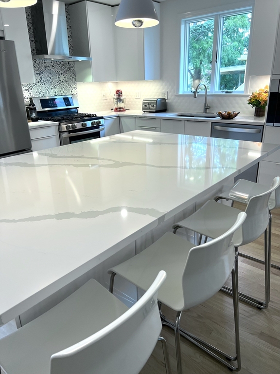 90 Monument, Medford