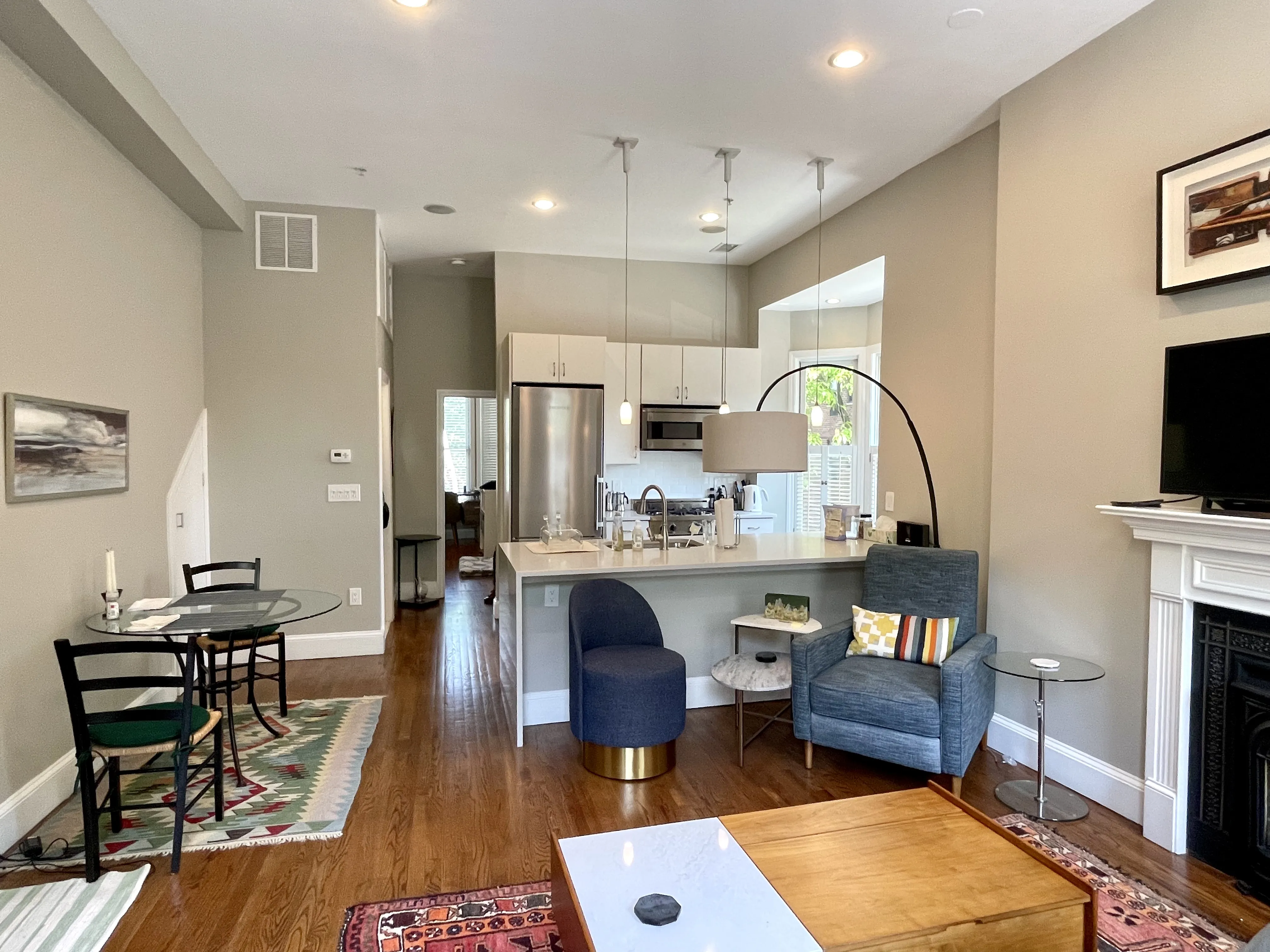 207 Canton St, South End