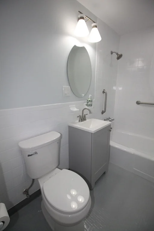 34 Hamilton Rd, Arlington