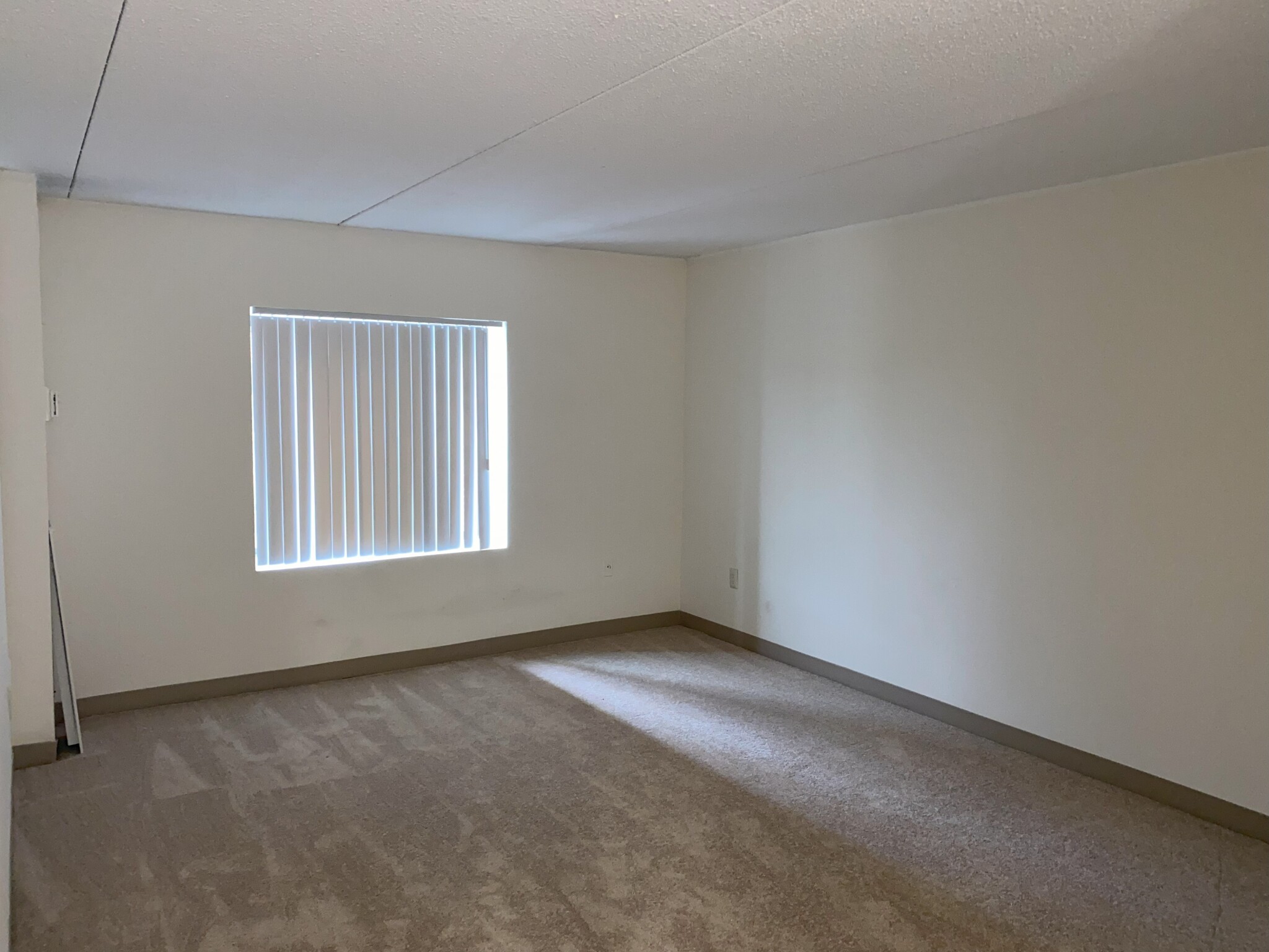 1450 Worcester Rd, Framingham