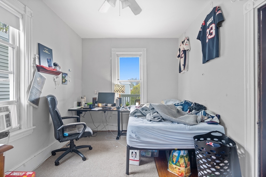 225 L St, South Boston