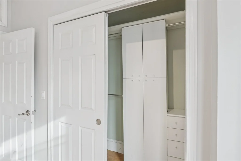 583 Massachusetts Ave, Roxbury