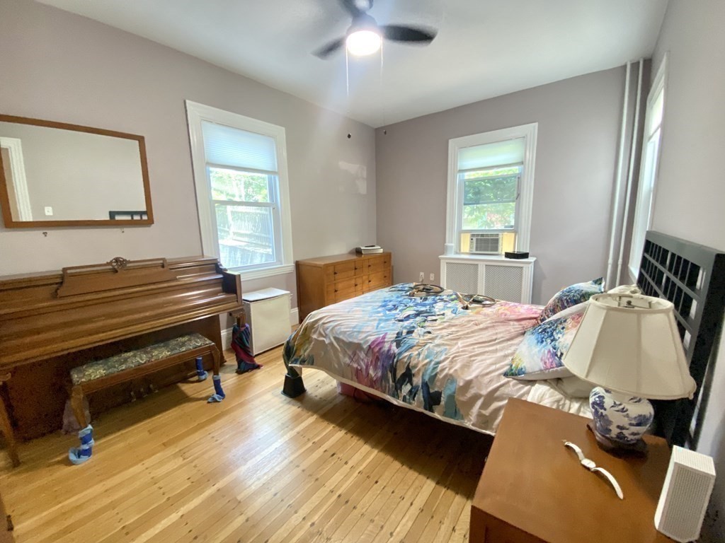 3 bed, 1 bath apartment for rent at 24 Hall Ave Unit 1, Powder House Square — photo 11 of 25