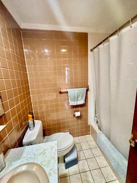 3 bed, 1.5 bath apartment for rent at 1 Noyes Pl Unit 5, North End — photo 24 of 27