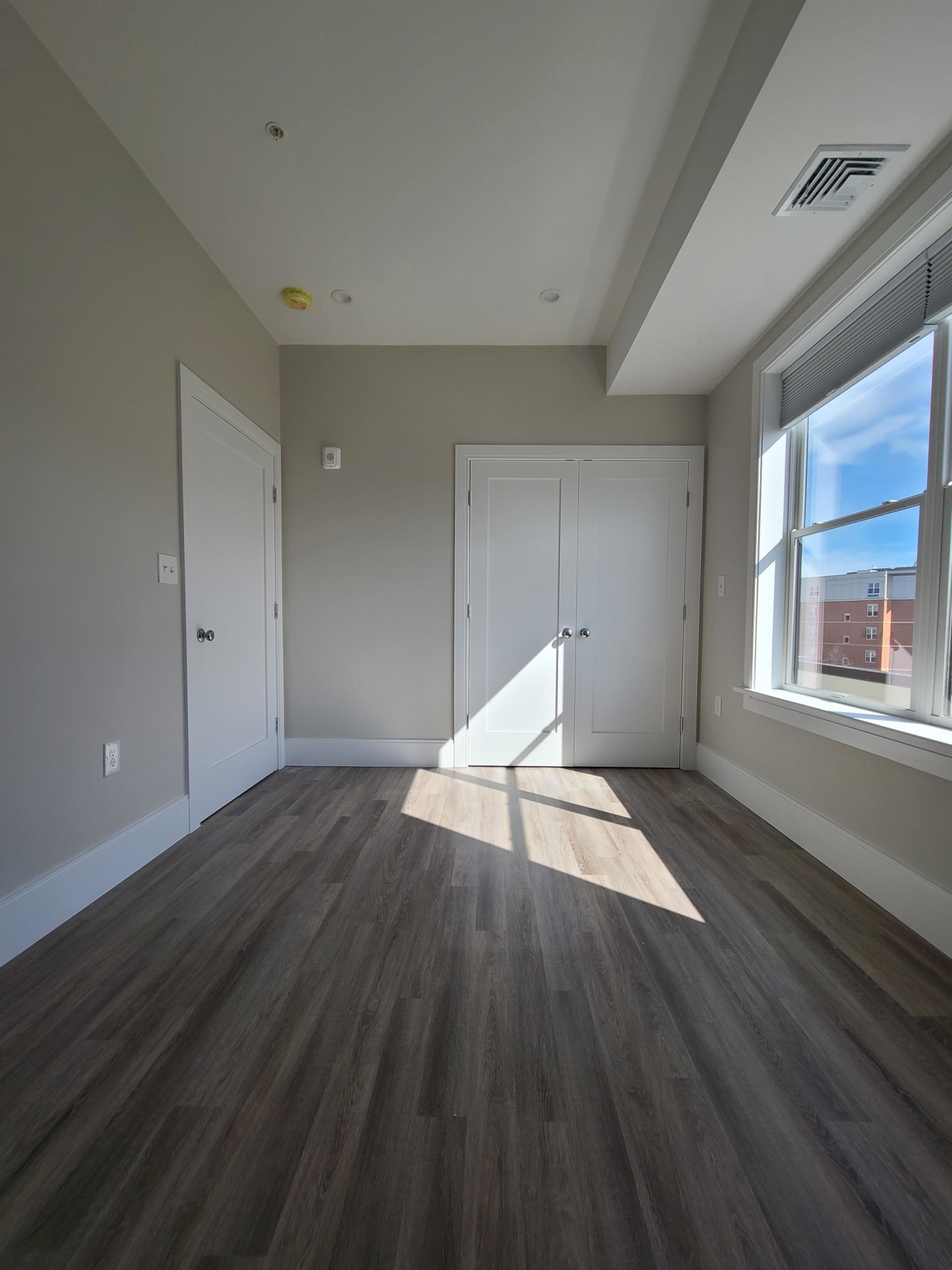 3 bed, 2 bath apartment for rent at 27 Vinton St Unit 3, South Boston — photo 24 of 33