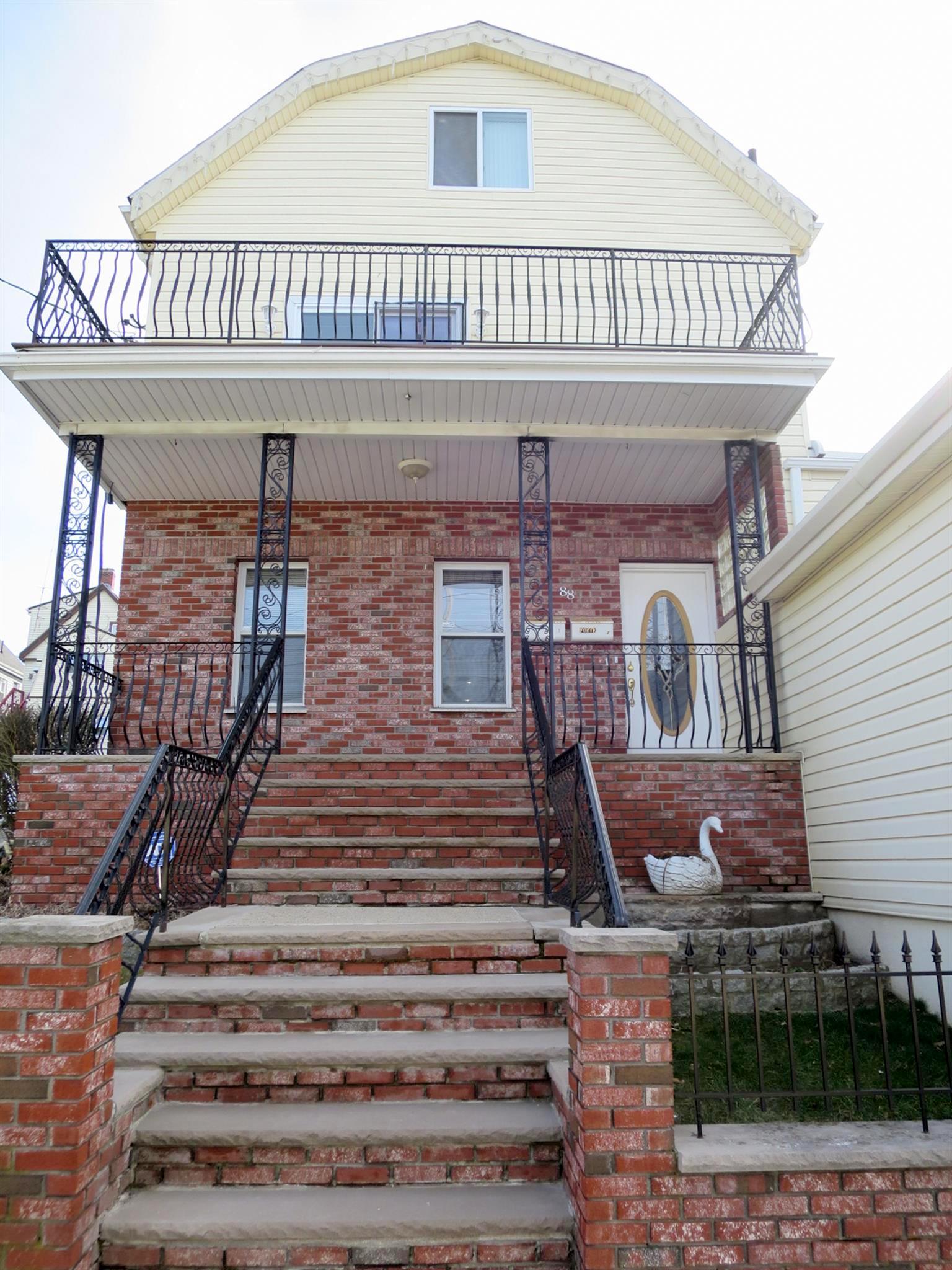 88 Albion St, Powder House Square