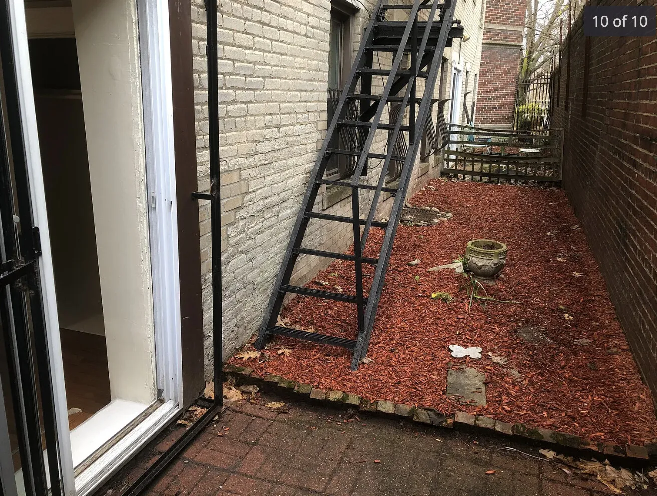 352 Riverway, Mission Hill