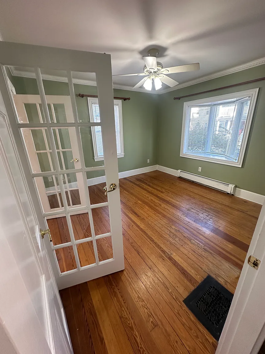 28 Montfern Ave, Brighton