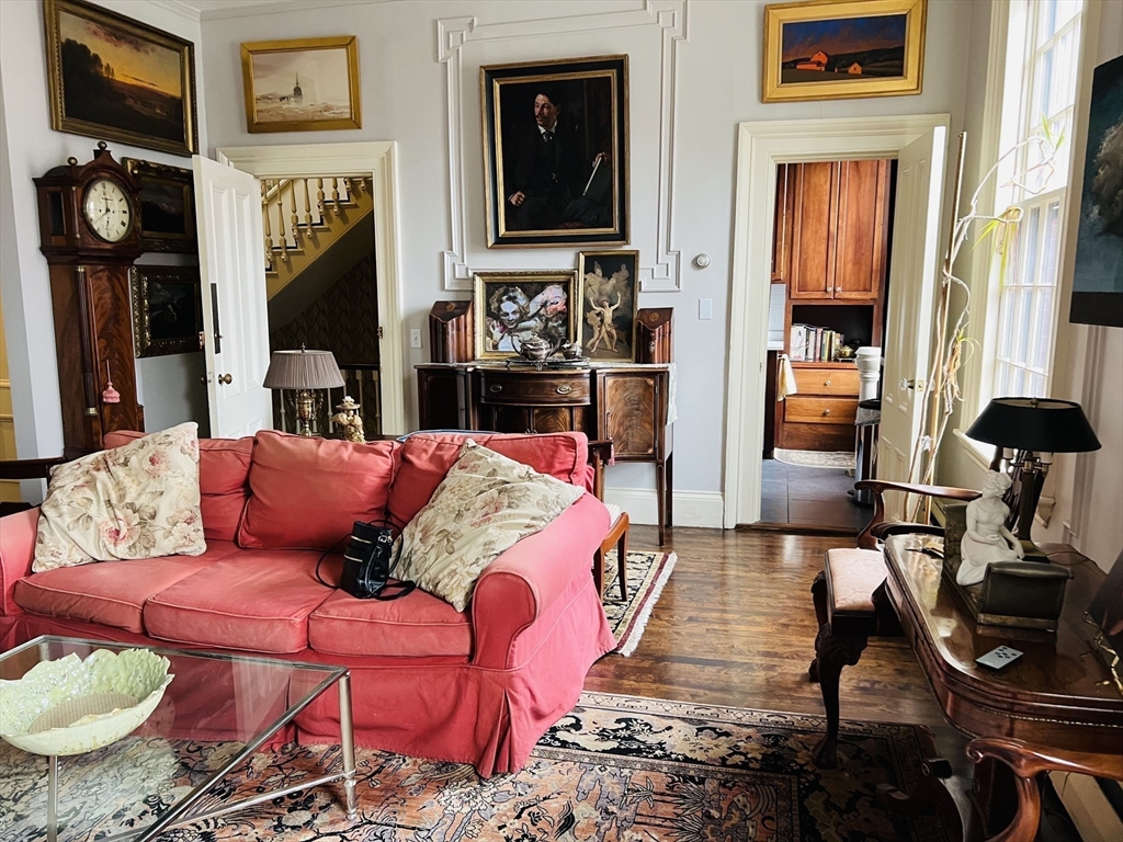 3 Fairfield St, Back Bay