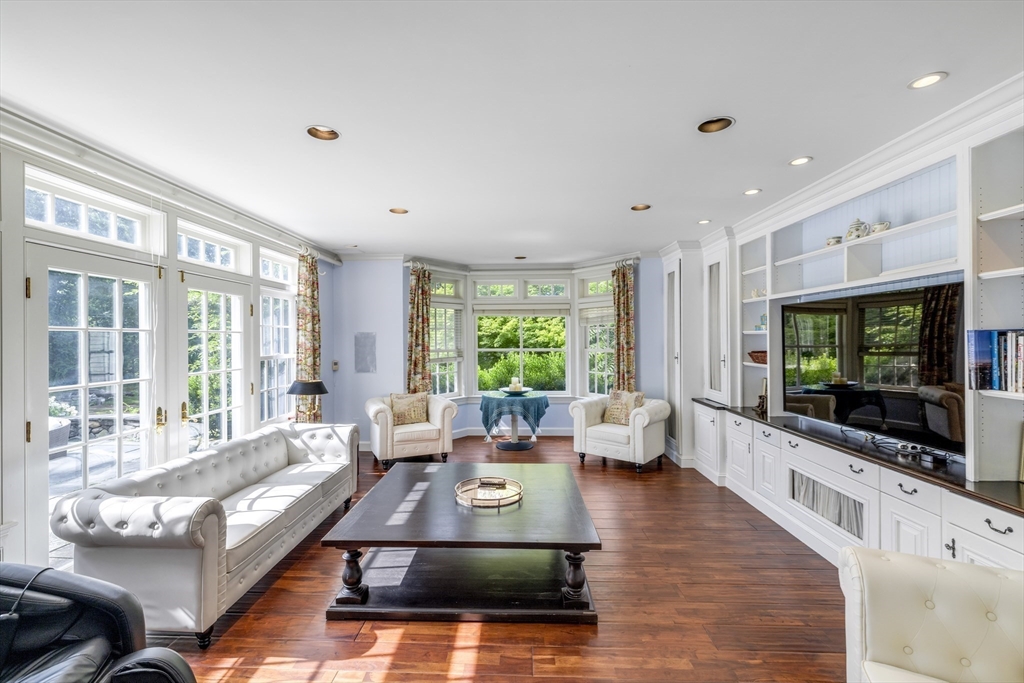 171 Marsh St, Belmont