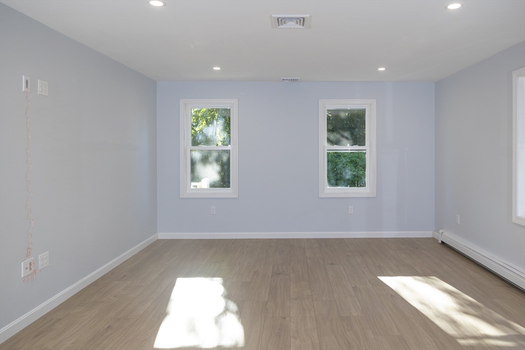 122 Leedham St, Attleboro