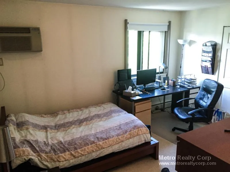 80 Pleasant St, Coolidge Corner