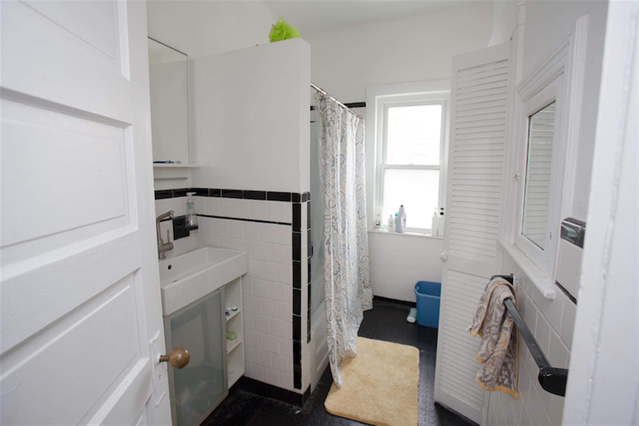 4 bed, 1 bath apartment for rent at 368 Broadway Unit 3, Mid Cambridge — photo 7 of 13