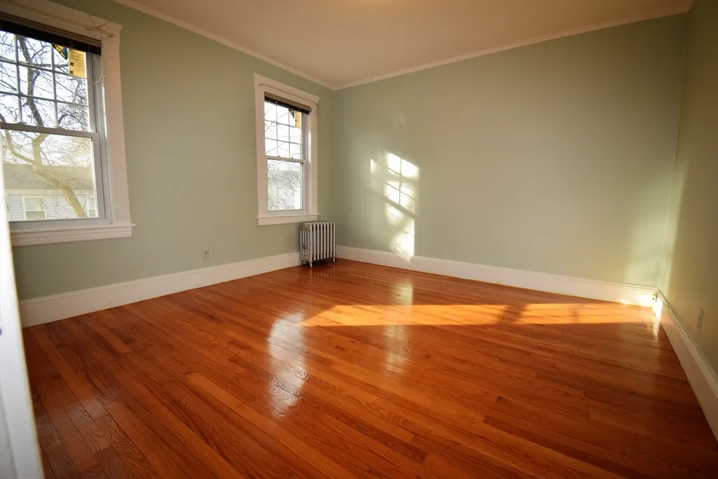 39 South Normandy Ave, Cambridge Highlands