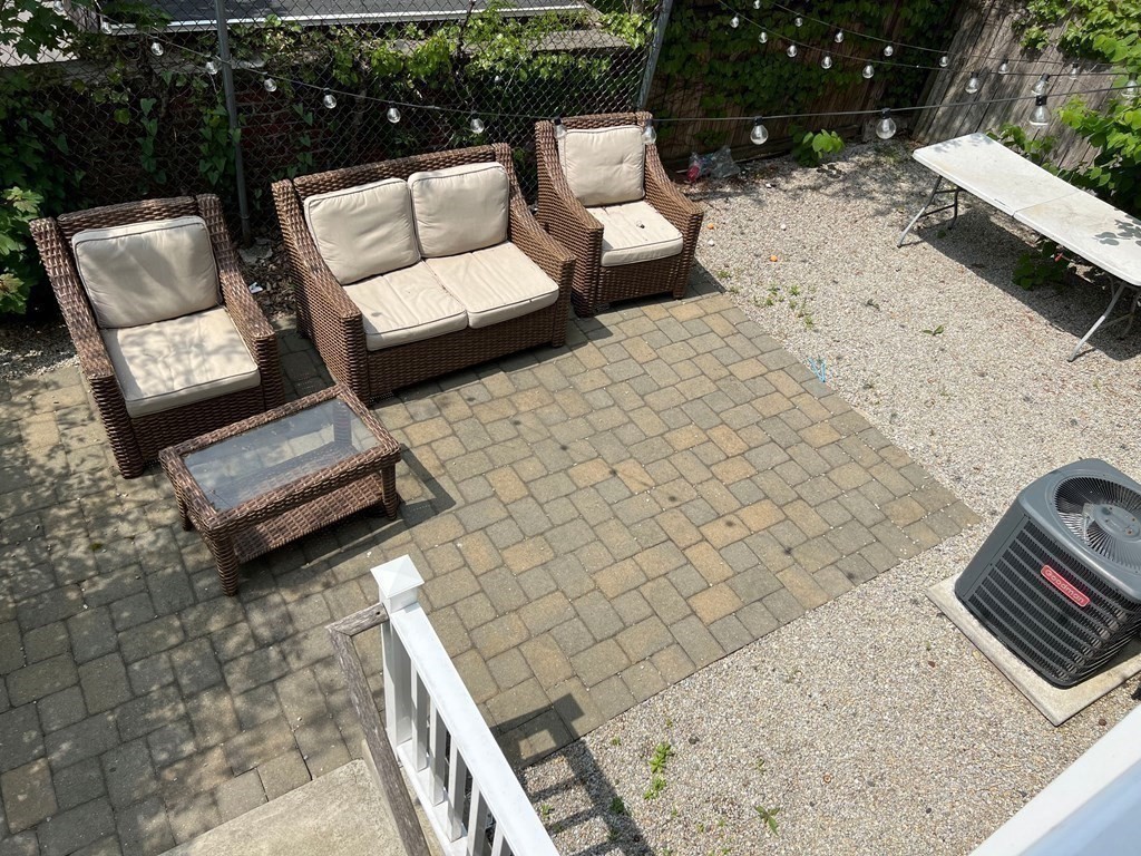 7 Loring St, South Boston