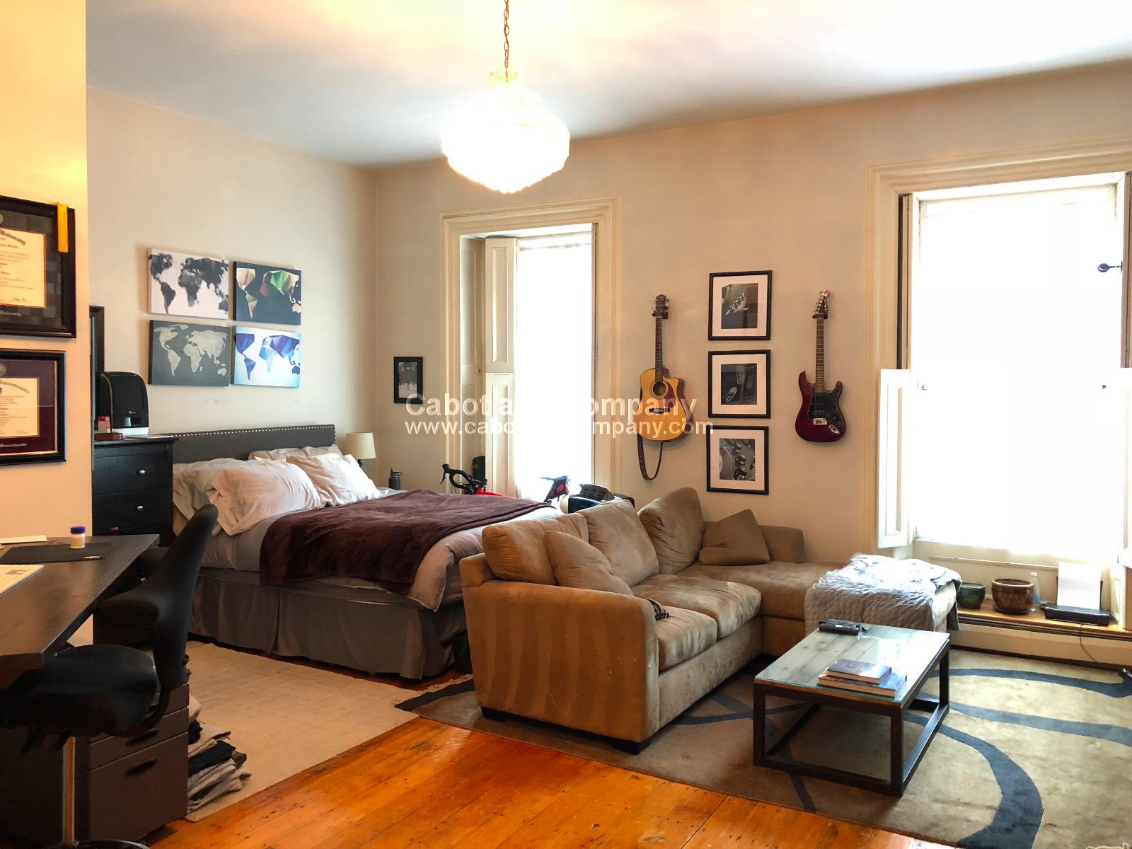 141 Beacon St, Back Bay