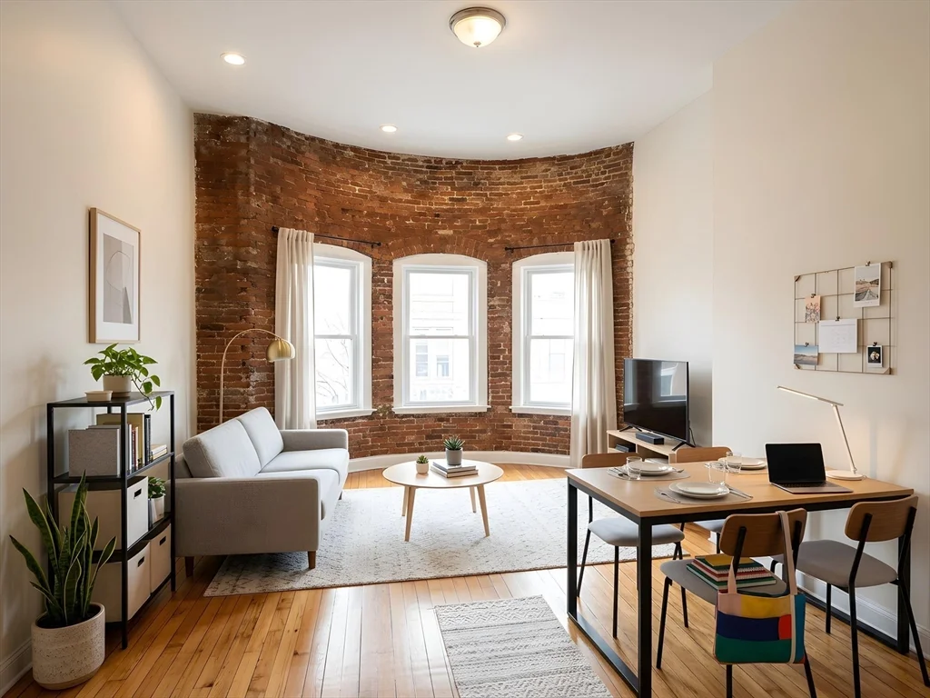 11 Vancouver St, Fenway