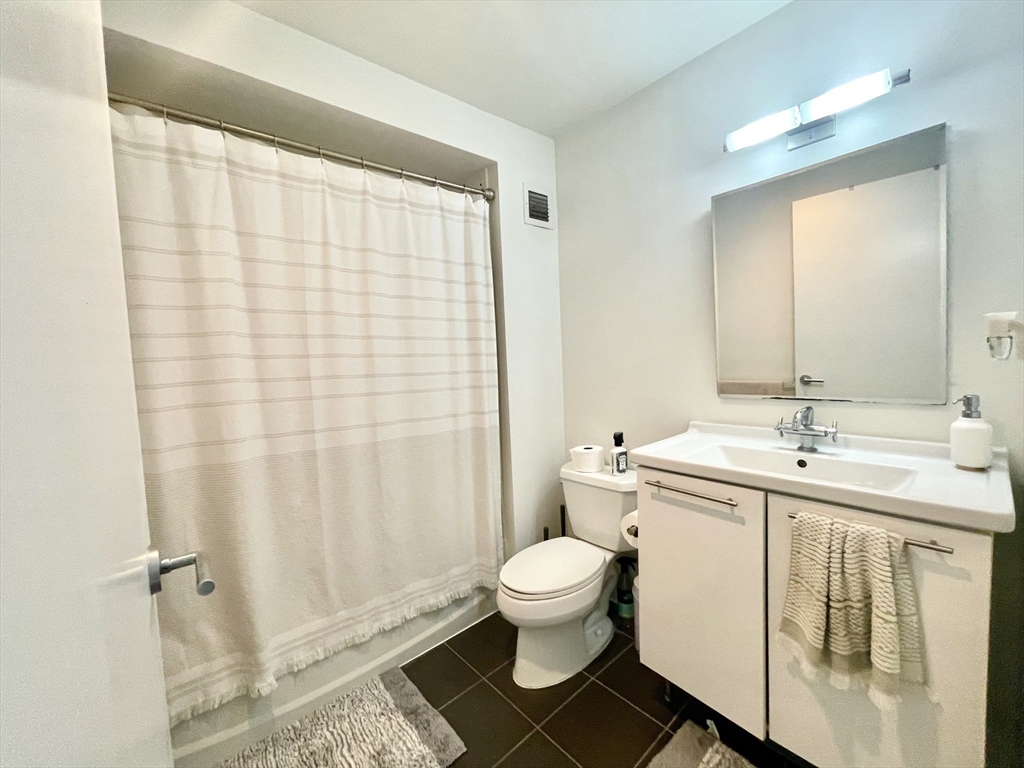 1 Earhart, East Cambridge