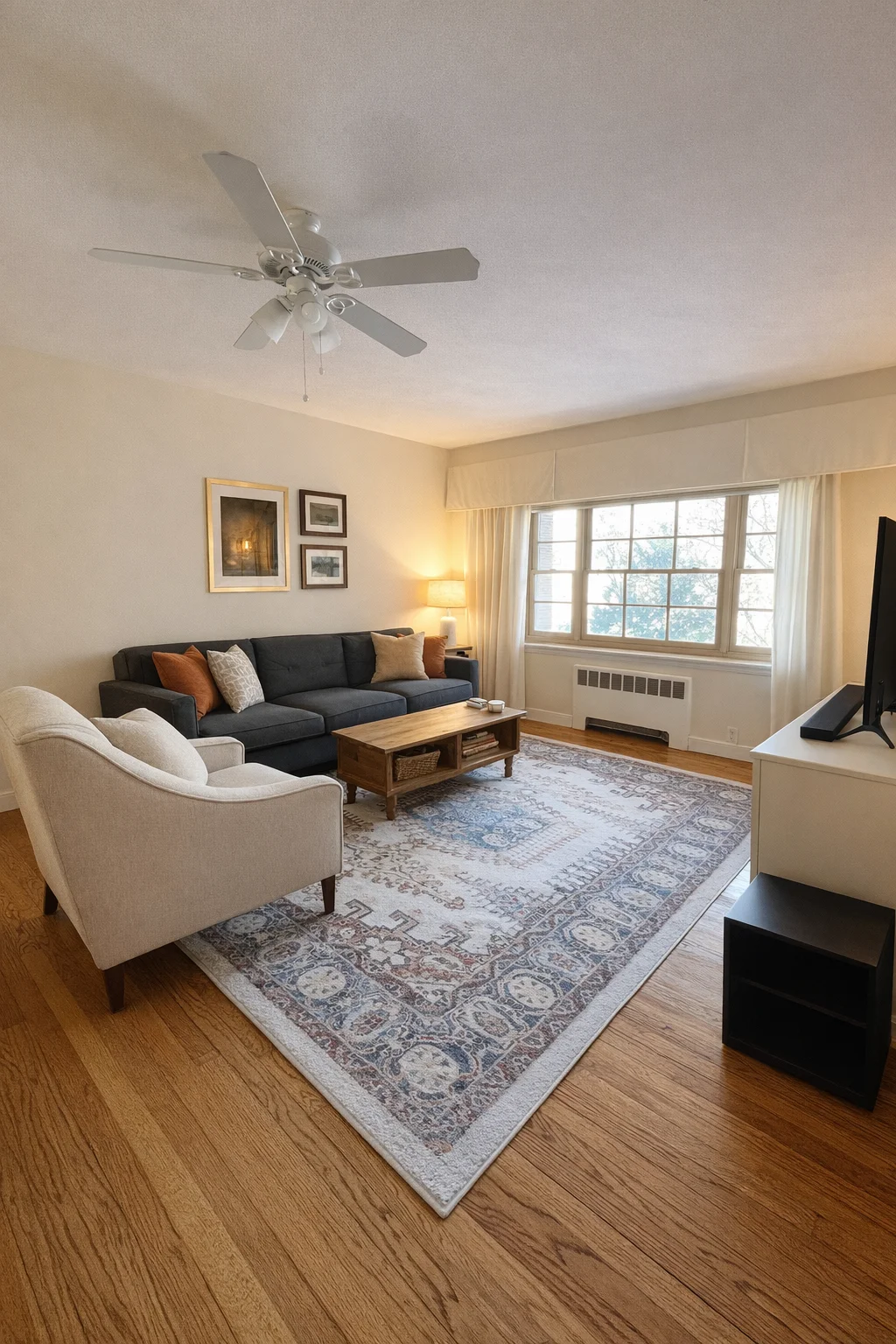 648 Washington St, Washington Square