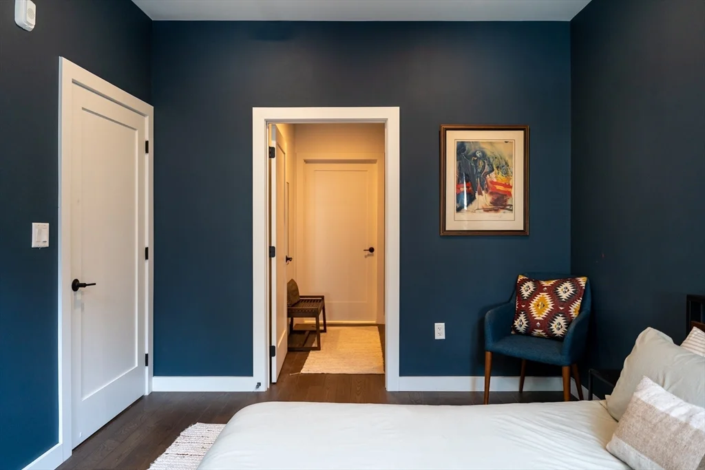 2 Sinclair Rd, Allston
