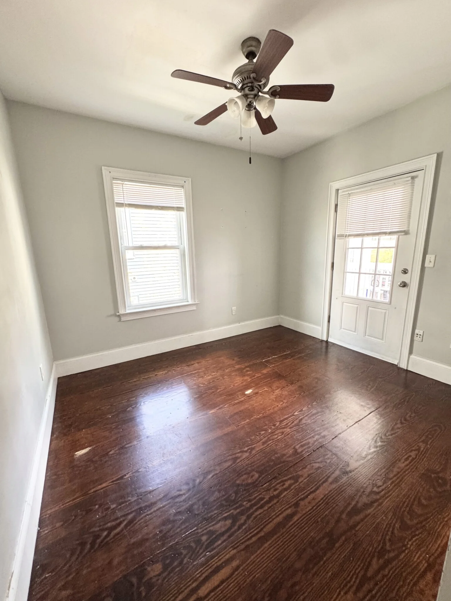 180 Hillside St, Mission Hill