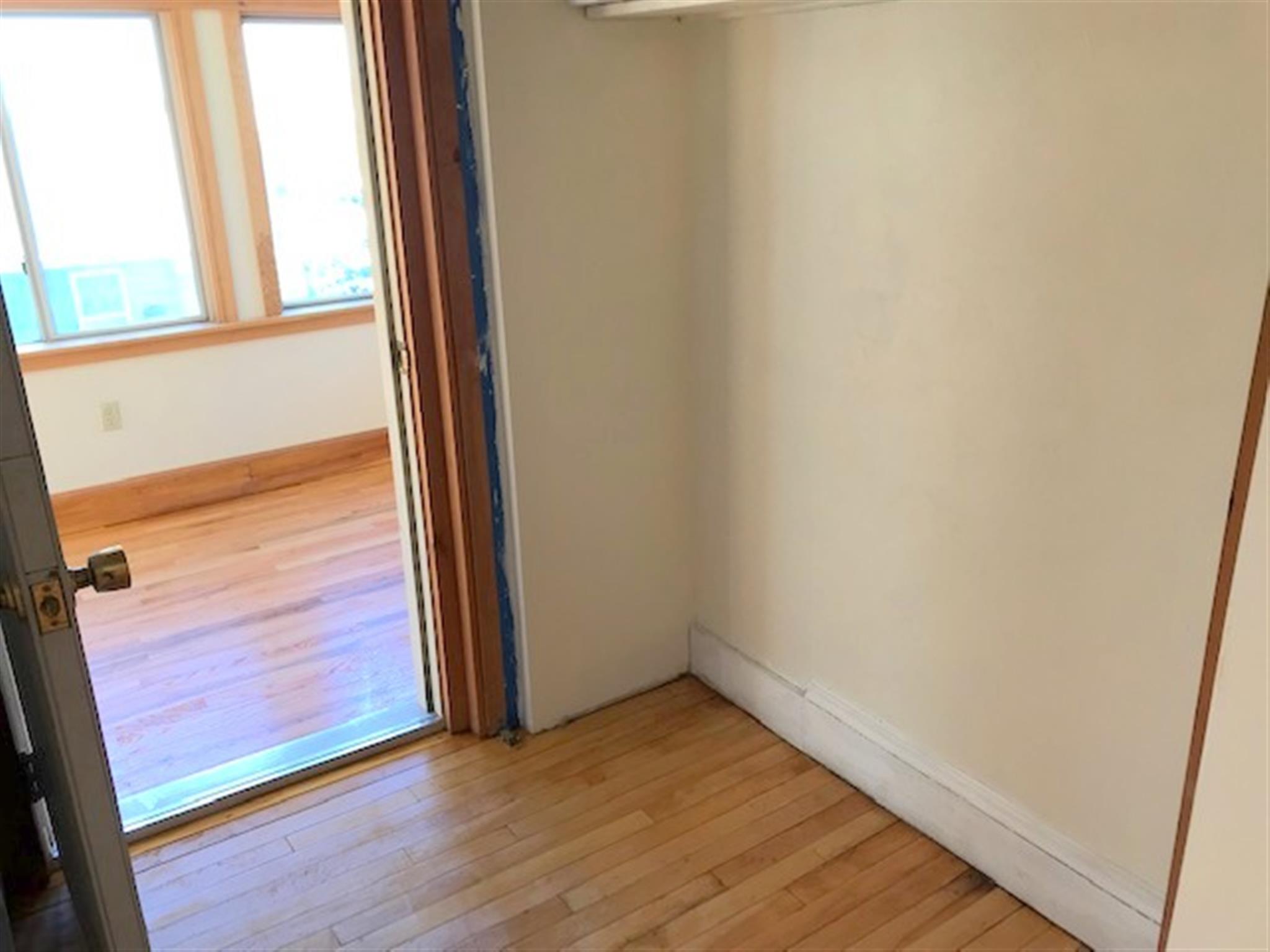 1.5 bed, 1 bath apartment for rent at 26 Electric Ave Unit 1, Davis Square — photo 4 of 17